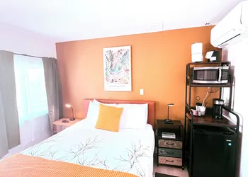 Riverwalk Inn hotel thumbnail 7