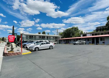 Apple Inn Motel hotel thumbnail 2