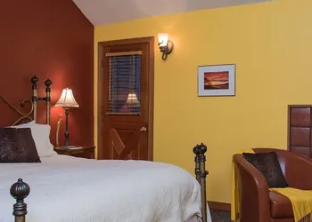 Tucker House Inn hotel thumbnail 7