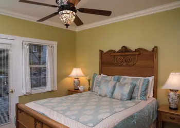 Tucker House Inn hotel thumbnail 8