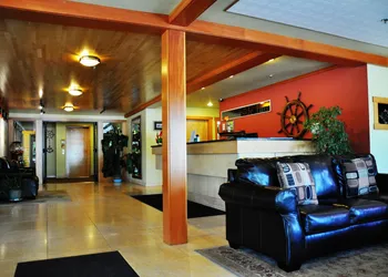 Harborside Inn hotel thumbnail 2