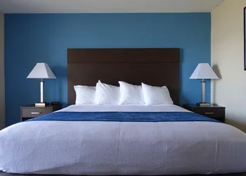 Harborside Inn hotel thumbnail 3