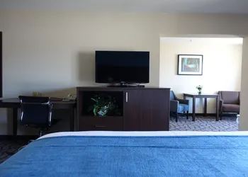Harborside Inn hotel thumbnail 5