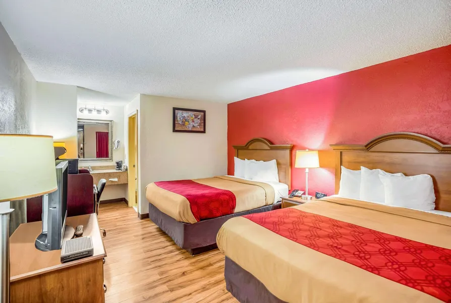 Econo Lodge Huntington - Barboursville University Area hotel detail image 6