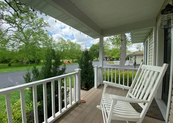 Seven Oaks Bed & Breakfast hotel thumbnail 3