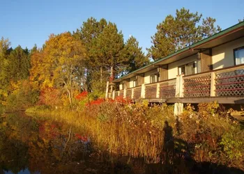 The Riverside Motel hotel thumbnail 8