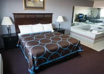 Cobblestone Inn & Suites - Platteville hotel thumbnail 7