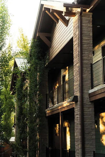 Huff House Inn and Cabins hotel detail image 2