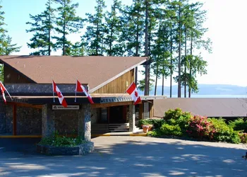 Beach Gardens Resort and Marina hotel thumbnail 4