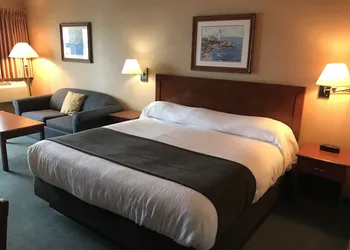Beach Gardens Resort and Marina hotel thumbnail 8