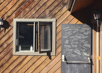Mount Engadine Lodge hotel thumbnail 2