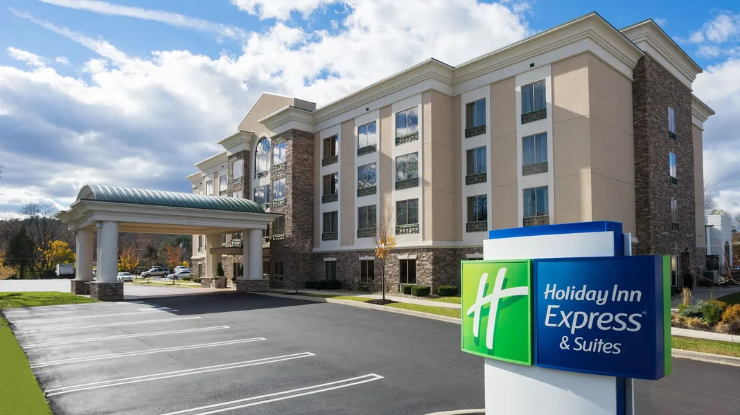 Holiday Inn Express & Suites Stroudsburg-Poconos by IHG hotel detail image 2