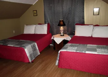 Edgewater Resorts - Edgewater Inn hotel thumbnail 5