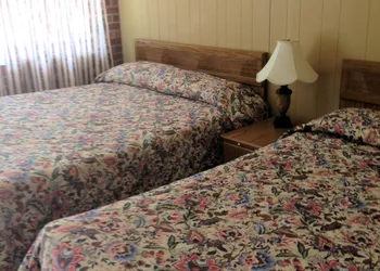 Edgewater Resorts - Edgewater Inn hotel thumbnail 6