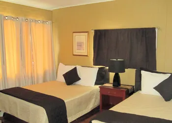 Edgewater Resorts - Edgewater Inn hotel thumbnail 7
