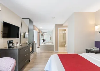 Hotel Bromont hotel thumbnail 6