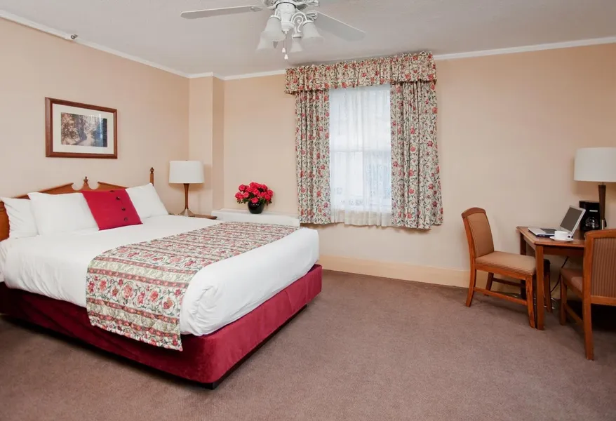 Harrison Hot Springs Resort and Spa hotel detail image 6