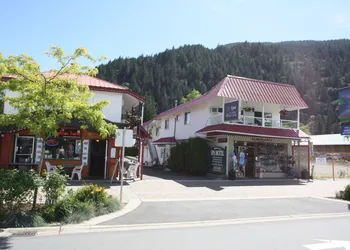 Harrison Spa Motel hotel thumbnail 2