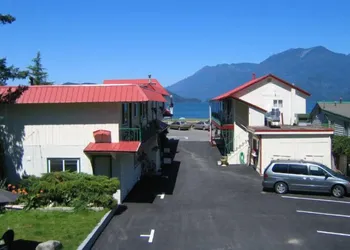 Harrison Spa Motel hotel thumbnail 4