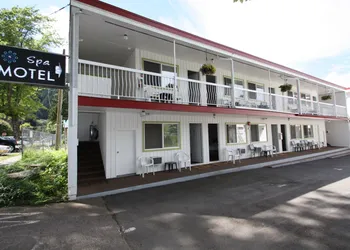 Harrison Spa Motel hotel thumbnail 6