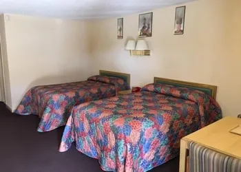 Colonade Motel hotel thumbnail 4
