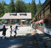 Whittaker's Motel & Historic Bunkhouse hotel detail image 5