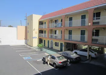 Starlight Inn Valley Boulevard hotel thumbnail 4