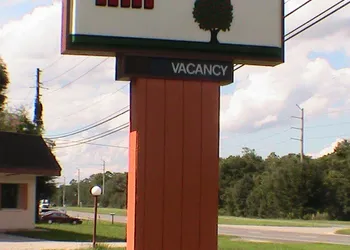 At Home Express Tangerine Inn hotel thumbnail 5