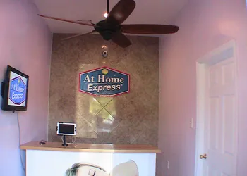 At Home Express Tangerine Inn hotel thumbnail 8