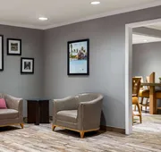 La Quinta Inn & Suites by Wyndham Chicago Tinley Park hotel detail image 4