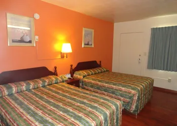 Sunset Motel hotel thumbnail 4