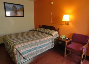 Sunset Motel hotel thumbnail 6