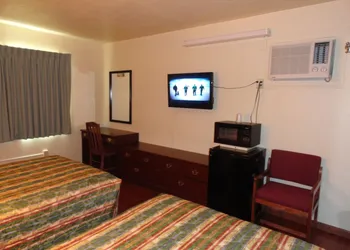 Sunset Motel hotel thumbnail 8
