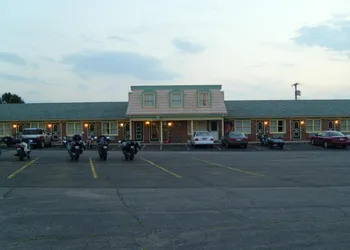 Relax Inn - Shelby hotel thumbnail 4