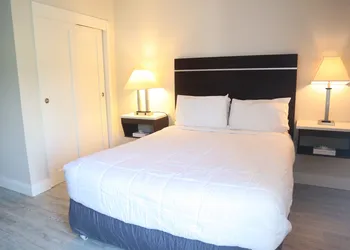 The Shore Club hotel thumbnail 7