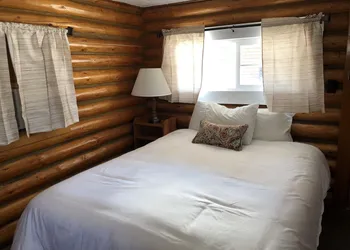 Sportsmans Lodge hotel thumbnail 6