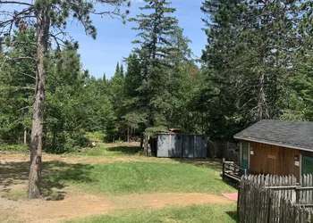 L'Auberge Refuge du Trappeur Inn hotel thumbnail 2