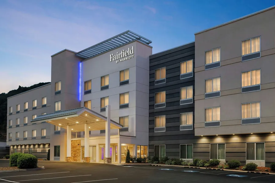 Fairfield Inn & Suites Bristol hotel detail image 2