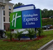 Holiday Inn Express Hotel & Suites Cross Lanes by IHG hotel detail image 3