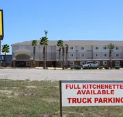 Super 8 by Wyndham Kenedy hotel detail image 4