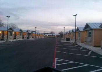 FieldHouse Inn hotel thumbnail 2
