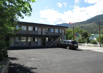 Rest Inn Lytton hotel thumbnail 3