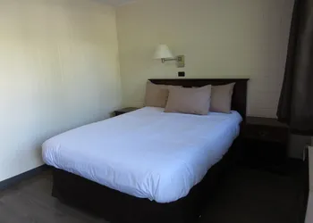 Rest Inn Lytton hotel thumbnail 8