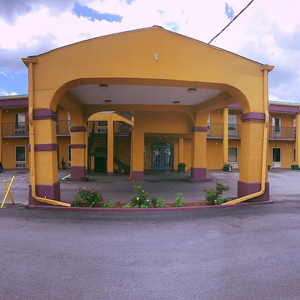 Travelers Inn hotel detail image 2