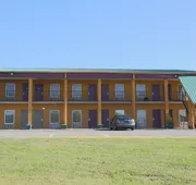 Travelers Inn hotel detail image 3