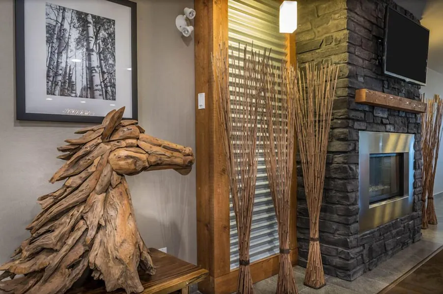 Timber Ridge Inn and Suites hotel detail image 6