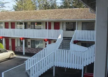 Brookings Inn Resort hotel thumbnail 2