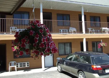 Mary's Motel hotel thumbnail 3