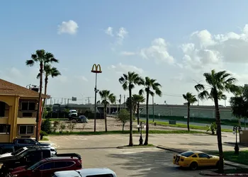 Texas Inn and Suites City Center at University Dr. hotel thumbnail 5