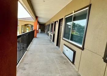 Texas Inn and Suites City Center at University Dr. hotel thumbnail 8